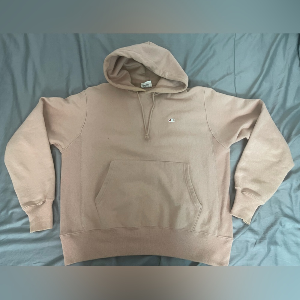 Champion Reverse Weave Pink Pull over hoodie URBAN OUTFITTERS